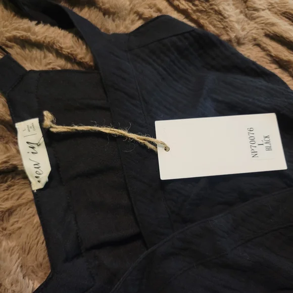 Black Lightweight Sleeveless Wrap Romper with Tie Waist - Picture 4 of 4